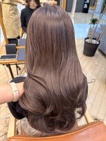 ユニ バイ マグ 長野店(Uni.by Mag)&nbsp;ブリーチなしくすみベージュ韓国風巻きくびれヘア