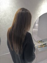ネオスペース(NeoSpace.)&nbsp;灘区六甲道美容室。縮毛矯正毛に艶カラーでミルクティーベージュ