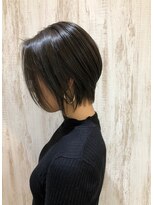 エストレーラ(estrela) 『estrela』グレージュハンサムショート