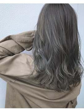 トリート 南行徳本店(TREAT) シルバーグレー×highlight