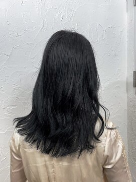 ネオリーブ シュシュ 神保町店(Neolive susu) 暗髪アッシュ