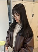 顔まわりのレイヤーカット×暗髪カラー