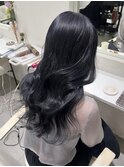 ブリーチ1回で透け感のあるシルバーブルーで艶髪に