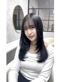 ワンカールで簡単スタイリング◎ブルーブラック×レイヤーカット