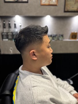 ブロートーキョー(BroTokyo) メンズミドルハイスキンアップバングスタイルメンズカット銀座