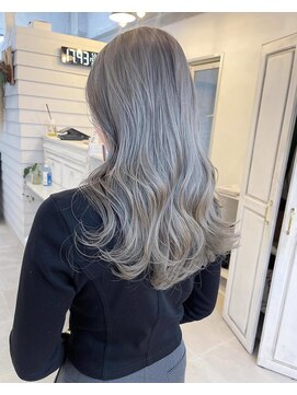 エイム(AiM) 大人ハイトーングレージュ