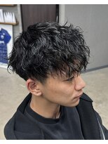 フイ 横浜センター北店(Hui)&nbsp;フェザーパーマ/グレーブルーカラー/刈り上げショートパンク