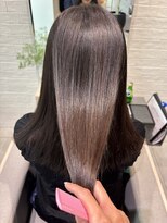 乾かすだけでストレートヘアに縮毛矯正美髪矯正髪質改善