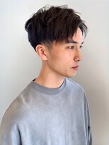 プリモ ココ 鍋島店(Primo coco.)&nbsp;アップバング 黒髪 ビジネスヘア ツーブロック メンズカット