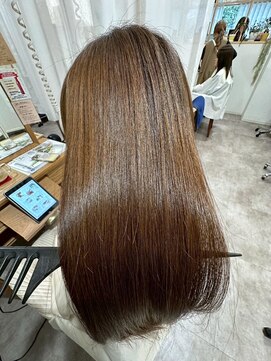 メルク ユニ(merc.uni) 縮毛矯正/髪質改善/サラツヤストレート/ストレート/艶髪/美髪