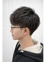 ゼロスバーバー(0's BARBER SHOP)&nbsp;束感黒髪ビジネススタイル清潔感人気