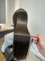 ロジ イン トゥバレー(LOWG in TOWVALLEY)&nbsp;髪質改善ストレート【酸性ストレート】【縮毛矯正】