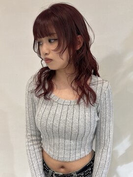 イル(ill) チェリーレッド ブリーチなし ロング 大須