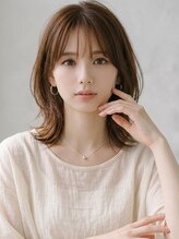 リリアーナ(LILIANA)&nbsp;池袋 シアーバング シースルーバング ミントグレージュ 外ハネ