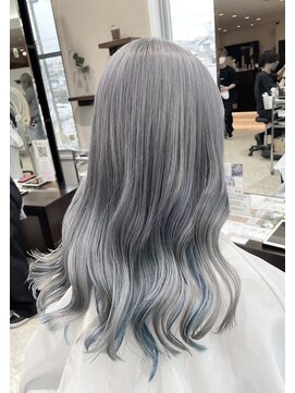 ブランシェ 西松山店 ホワイトシルバー×ブルー