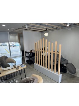 落ち着いた雰囲気のプライベート空間でリラックス♪周りを気にせず自分だけのサロンタイムを過ごせる◎