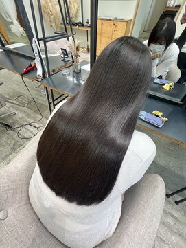 ラヴィエ(RAVIE) 触りたくなるほどの美髪9種の髪質改善トリートメント