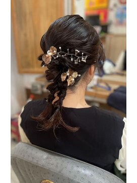 シークレットミラーズ(SECRET MIRRORS) パーティーヘアセット(ウェディングにもOK)