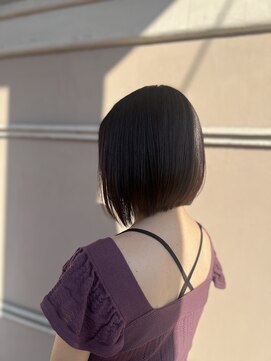 アンティーク 美術館前(antique) スマートシルエットボブ