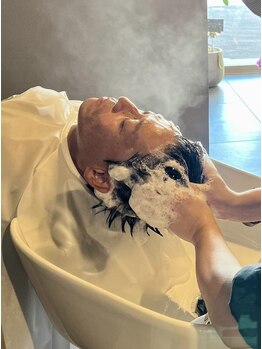スタジオクラン(studio Clan)の写真/【安城駅からすぐ!/メンズ専門】頭皮から髪を綺麗にするヘッドスパで、毎日頑張る自分にご褒美を!