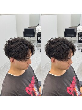 ブライト(BRIGHT) シャドウパーマセンターパート