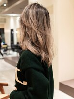 ハーパーズ 渋谷(harpers) ミディアムレイヤーバタフライレイヤーカットバレイヤージュ