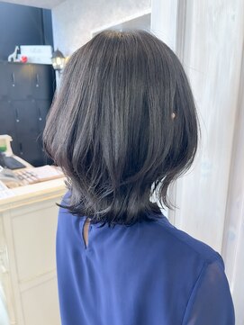 キャアリー(Caary) 福山人気ダークグレージュ20代30代40代くびれミディ外ハネ艶髪