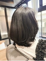 アルム(arum) やわらかレイヤーカール /横浜/元町/パーマ/大人女性/半個室