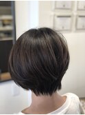 ステップボーンカット 小顔補正立体カット ショート