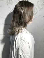 ナナカバイミーツハンド(nana.ca by meetsHAND)&nbsp;揺れるたびにカワイイ♪アッシュグレージュ × 大人くびれミディ