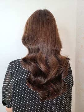 ジーナ 新宿(Zina) 大人かわいい20代30代40代女神巻き艶ロング【Zina新宿】