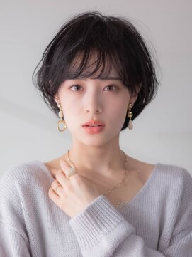 サーカス バイ ビュートリアム 青山(CIRCUS by BEAUTRIUM) ショートボブ 大人可愛い 美シルエット 青山 表参道 30代40代