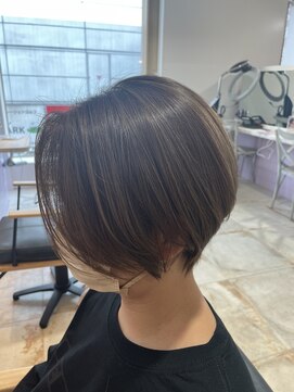 ネオリーブエクラ 上野御徒町店(Neolive eclat) 大人ショートスタイル