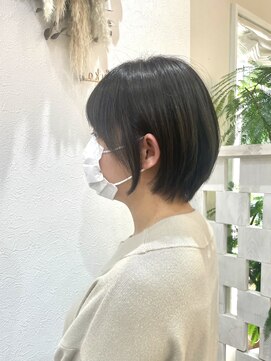 フゥカ 類家店(fuka) 八戸ショートボブ オリーブアッシュ20代40代50代