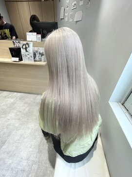 アヴァンス 京橋店(AVANCE) ハイトーンならではのホワイトベージュ