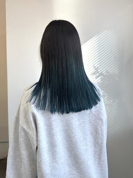 モーメント(a moment) ぱっつんロングxグラデーションカラー