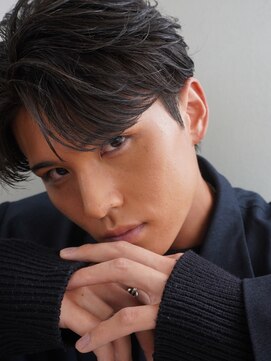 クワトロレオーネ 大阪梅田茶屋町(QUATTRO LEONE) 韓国ヘア/センターパート/フェザーパーマ/ニュアンスパーマ