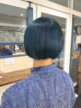 ラック 海老名店(LUCK) 【個性】ツートン × ターコイズ