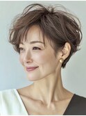 大人ショート　白髪ぼかし　脱白髪染め　白髪染め　40代50代60代