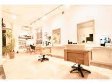 シルビジュー(Cills Bijou)の雰囲気（ナチュラルで落ち着いた店内を貸切プライベートサロン寛げます☆）