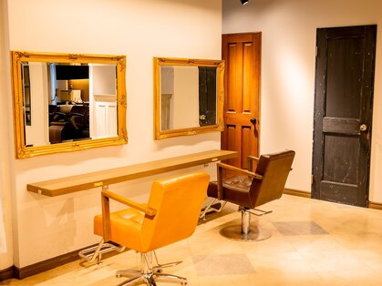 アーサス ヘアー デザイン 亀有店(Ursus hair Design by HEADLIGHT)の写真