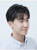 前髪ありで好印象なナチュラルショートスタイル