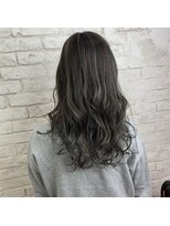 プライズ アイリス 池袋東口店(prize Iris)&nbsp;グレーハイライトカラー/愛されミディ　池袋　東口　HARUKA