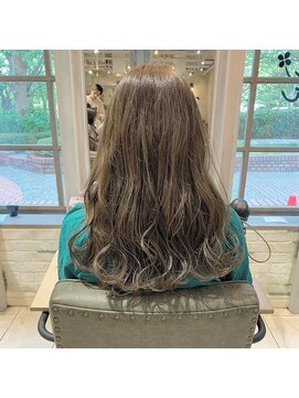 シェノン(chainon) グラデーション×アッシュグレージュ×カーキグレージュ