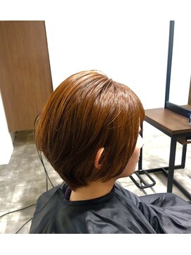 ノーティネス ショートボブ