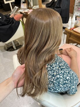 スペックホルダーミミ(Spec Holder mimi) ミルクティーベージュ