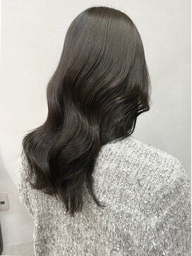 ミュラ(mulah) 透明感カラーダークグレージュ＊韓国風ヨシンモリ巻きロング