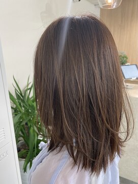 ラベスト バイ セロ 池袋メトロポリタン前(LOVEST by CERO) 束感レイヤー/赤味を抑えたベージュカラー［池袋駅 髪質改善 ］