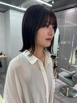 ベイルーム(BAYROOM by HONEY omotesando)&nbsp;イメチェン前髪　こなれミディ　くびれレイヤー　ビターアッシュ