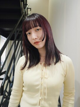 デイジードゥ(Daisy duex) チェリーレッド　顔まわりカット